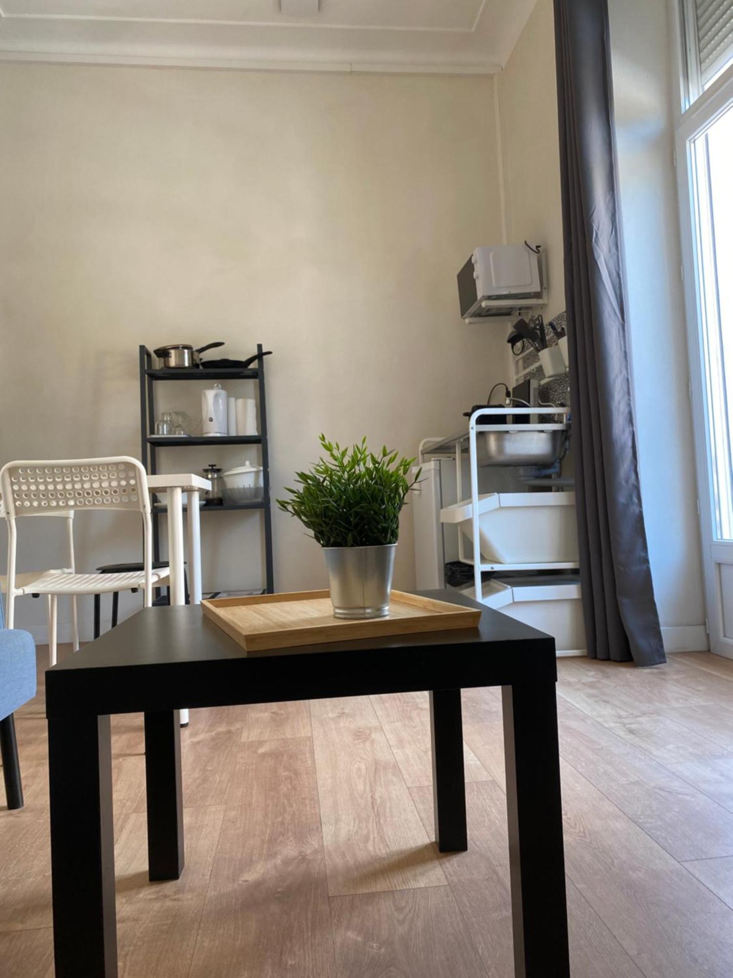 La Maison D'Antonin 2 Nîmes Esterno foto
